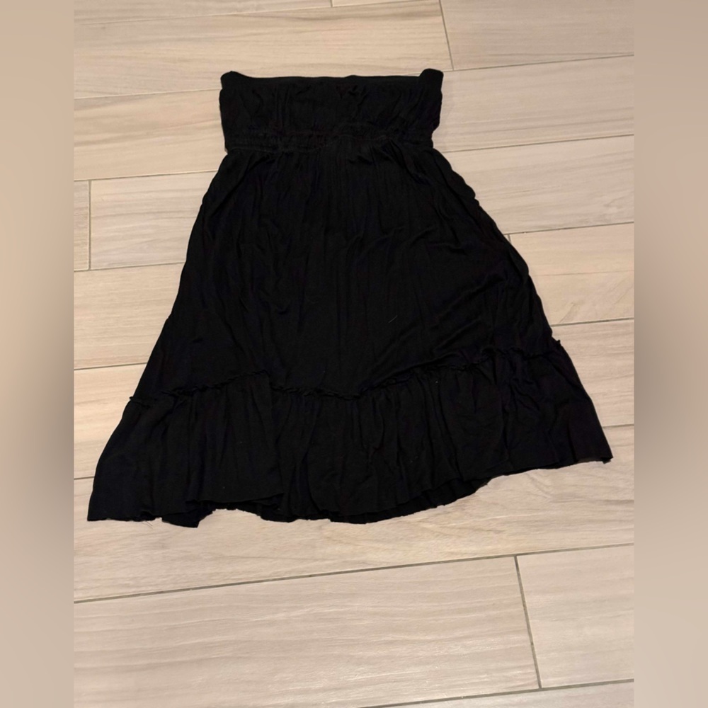 21 Elegant Black Women's strapless DRESS  SMALL pit to pit 13in length 30in
